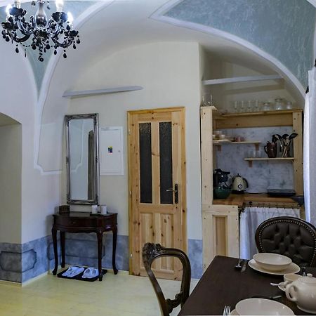 Apartman Charlotte V Dome So Studnou Na Streche Banská Štiavnica Dış mekan fotoğraf