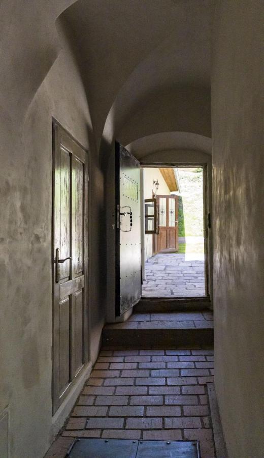 Apartman Charlotte V Dome So Studnou Na Streche Banská Štiavnica Dış mekan fotoğraf